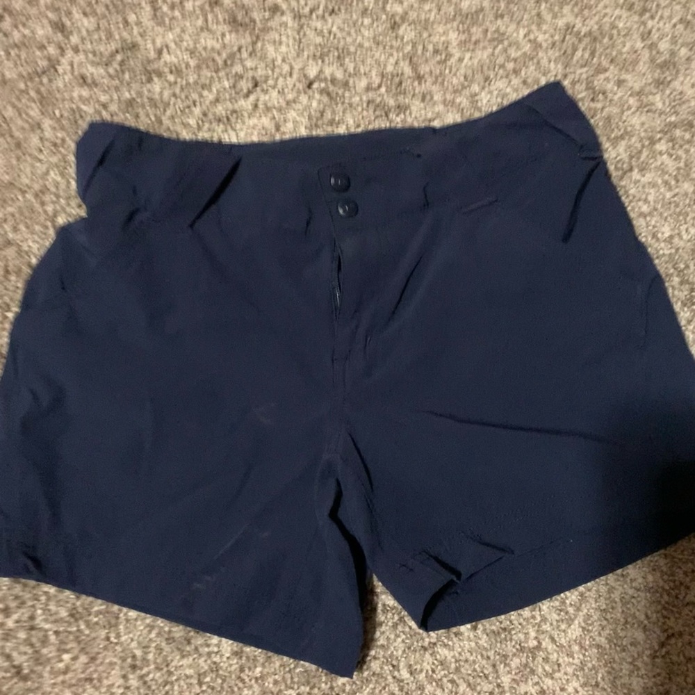 Navy Columbia shorts small